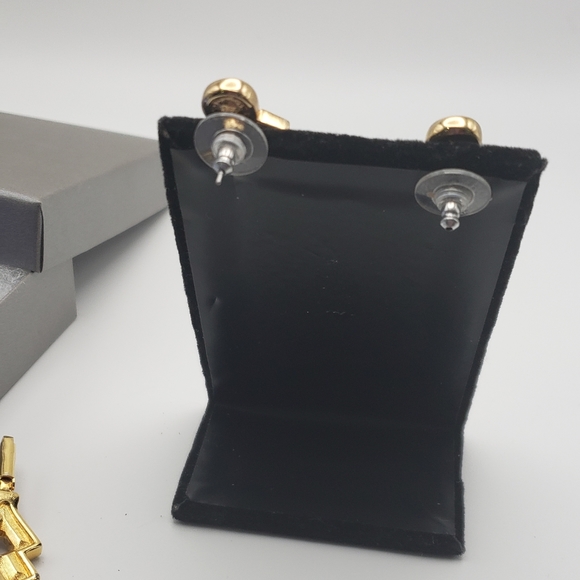 Gold tone earrings and locket set - Picture 8 of 10